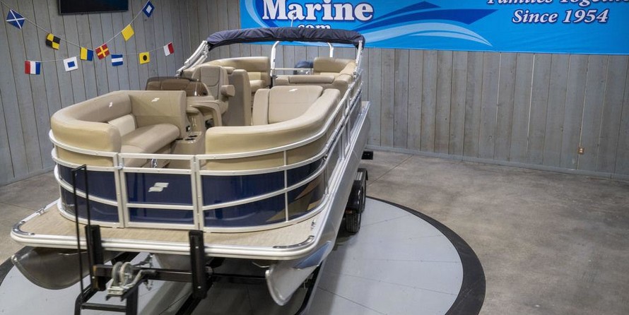 Starcraft Marine EX 22 R