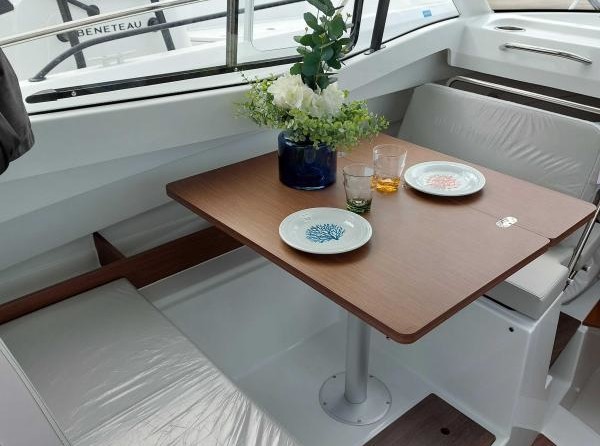 Beneteau Antares 7 OB