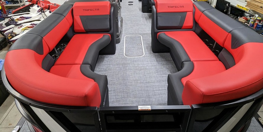 Premier Pontoons S-Series RF