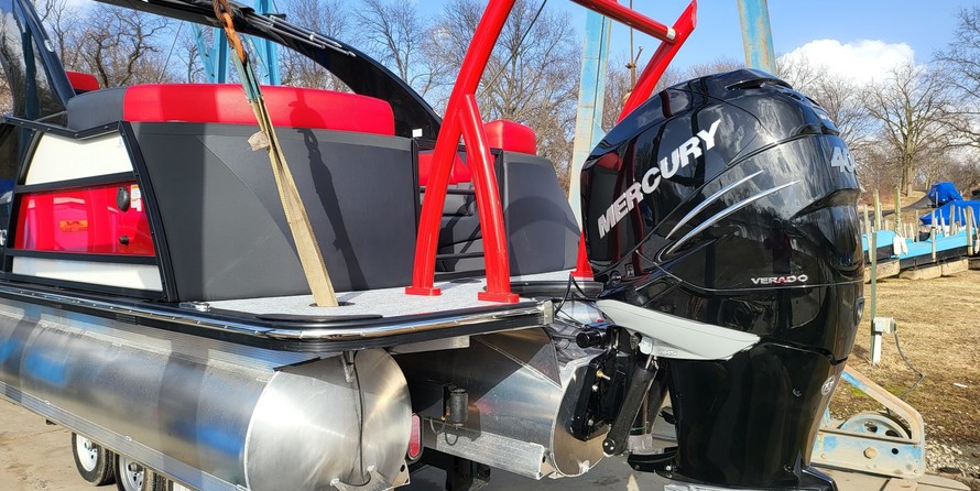 Premier Pontoons S-Series RF