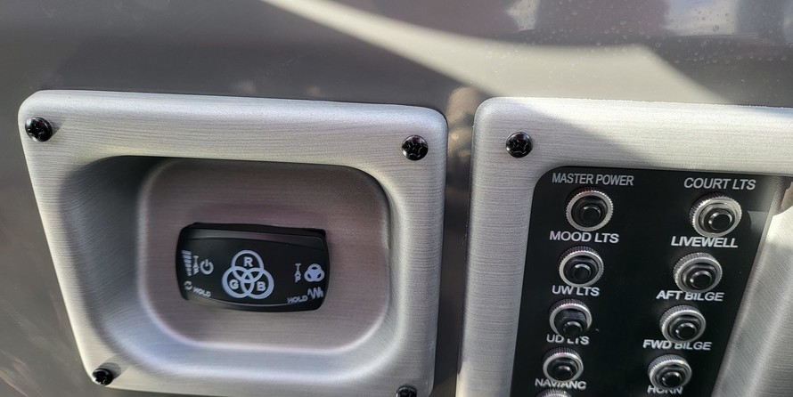 Premier Pontoons S-Series RF