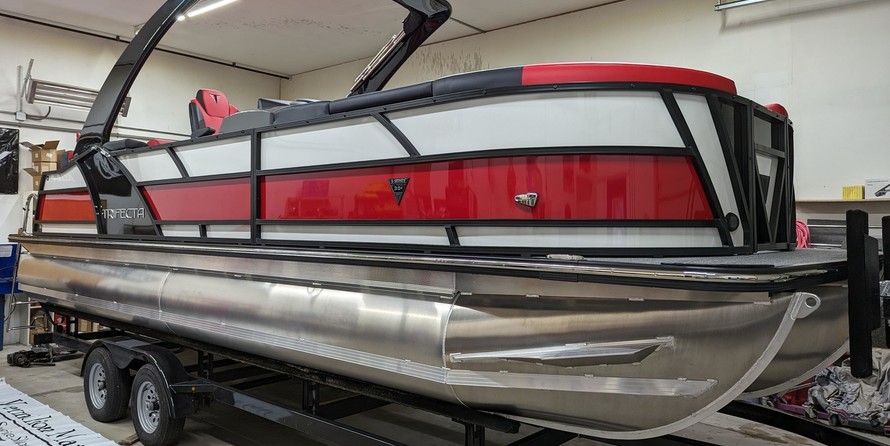 Premier Pontoons S-Series RF