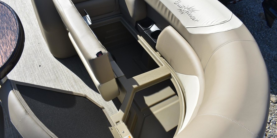 Sunchaser Boats Geneva Cruise 22 LR DH