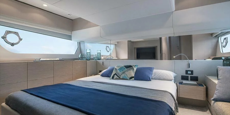 Ferretti Yachts 500