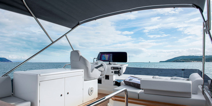 Ferretti Yachts 500