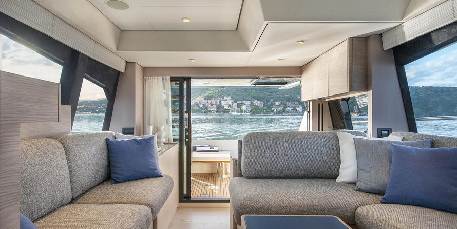 Ferretti Yachts 500