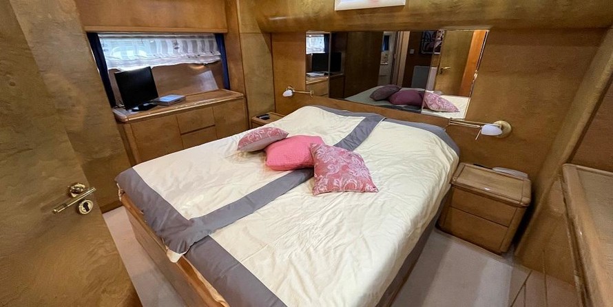 Sanlorenzo 64/70 Steel