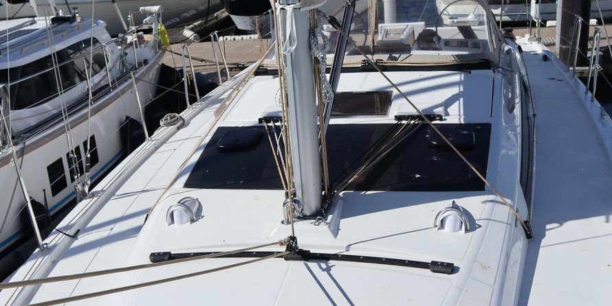 Dufour 390