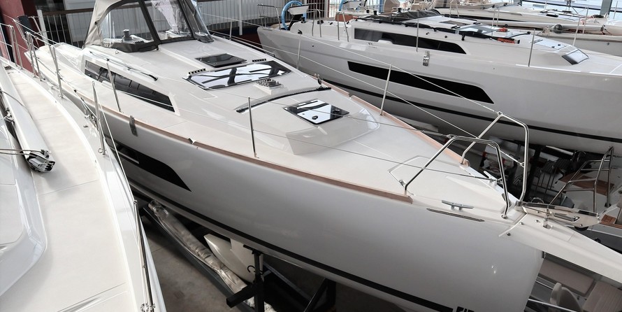 Dufour 32