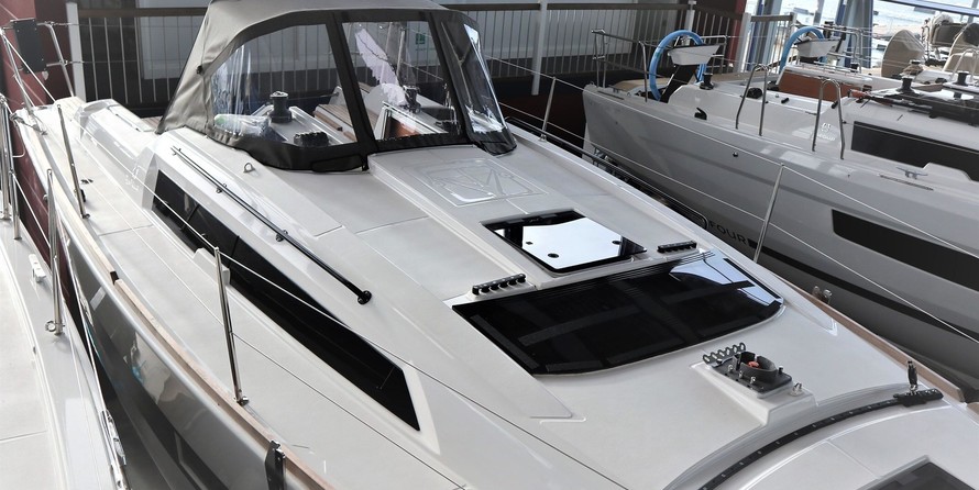 Dufour 32