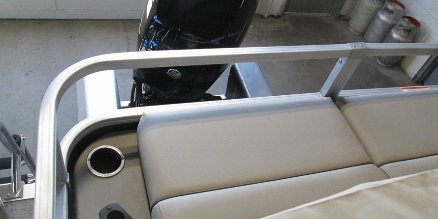 Sun Tracker SportFish 22 XP3