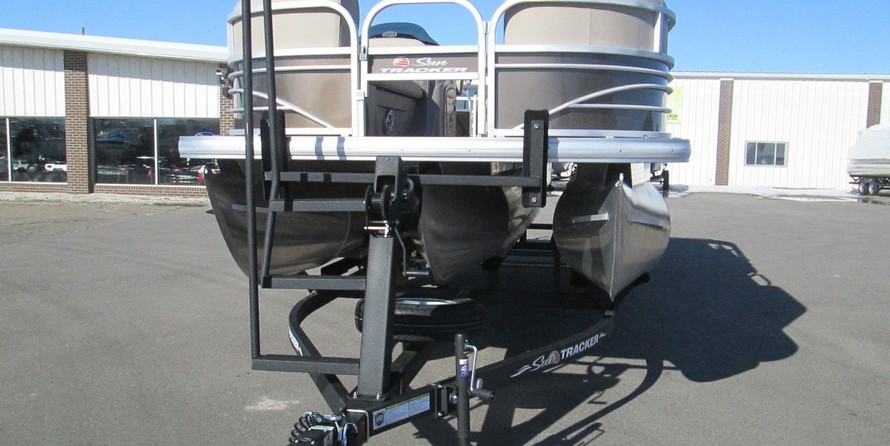 Sun Tracker SportFish 22 XP3