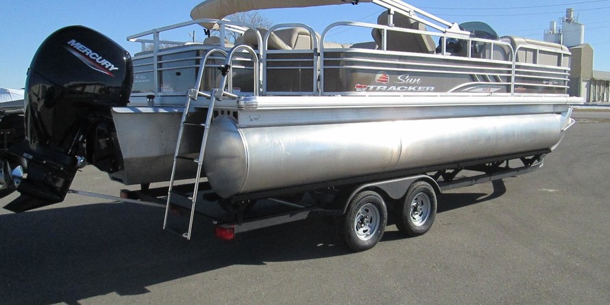 Sun Tracker SportFish 22 XP3