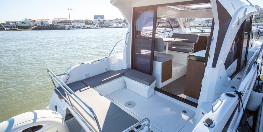 Beneteau Antares 9 OB