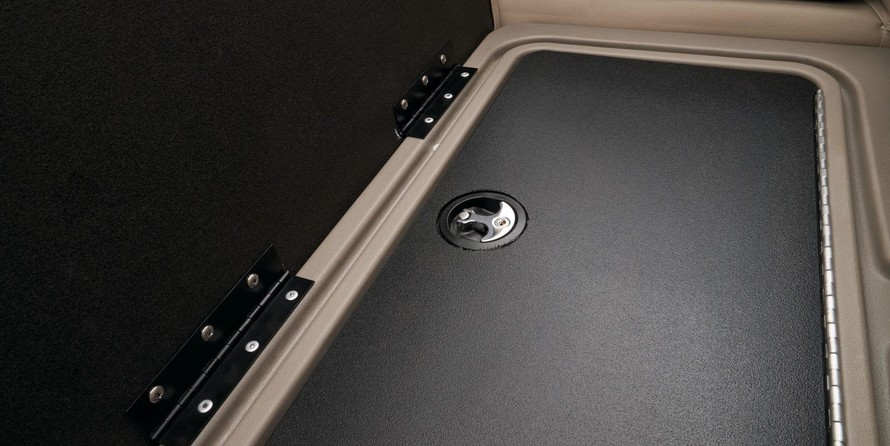 Sun Tracker Party Barge 22 DLX