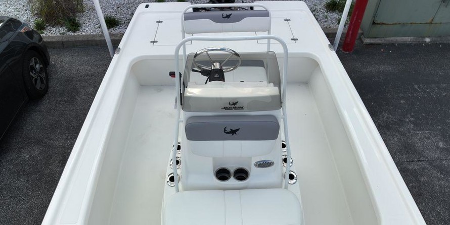 Mako 18 LTS