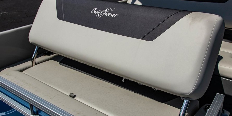 Sunchaser Boats Geneva Cruise 22 LR DH