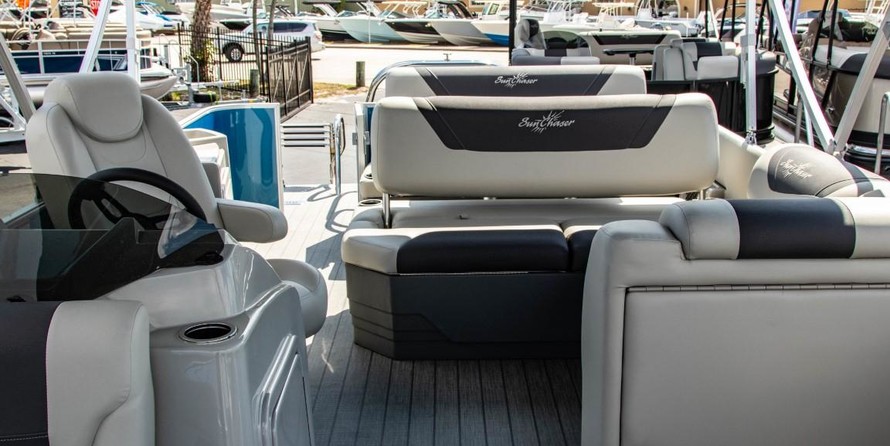 Sunchaser Boats Geneva Cruise 22 LR DH