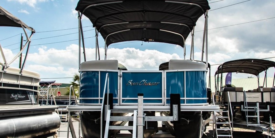 Sunchaser Boats Geneva Cruise 22 LR DH