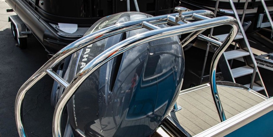 Sunchaser Boats Geneva Cruise 22 LR DH