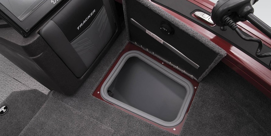 Tracker Targa V-18 WT