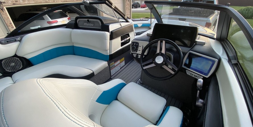 Malibu Wakesetter 25 LSV