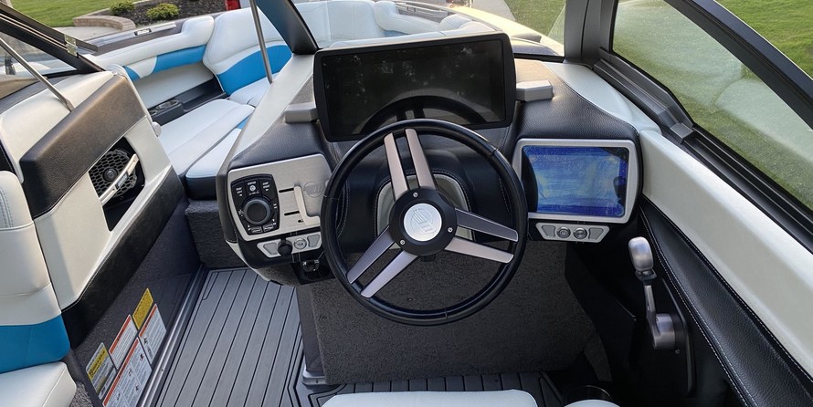 Malibu Wakesetter 25 LSV