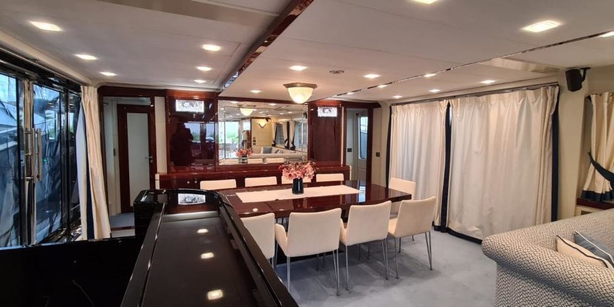 Monte Carlo Yachts 105