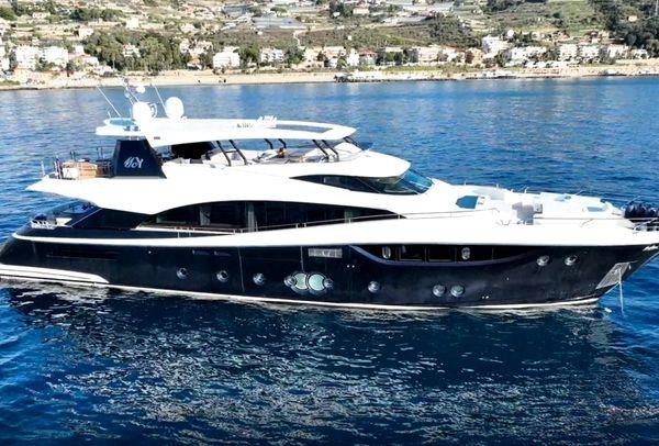 Monte Carlo Yachts 105