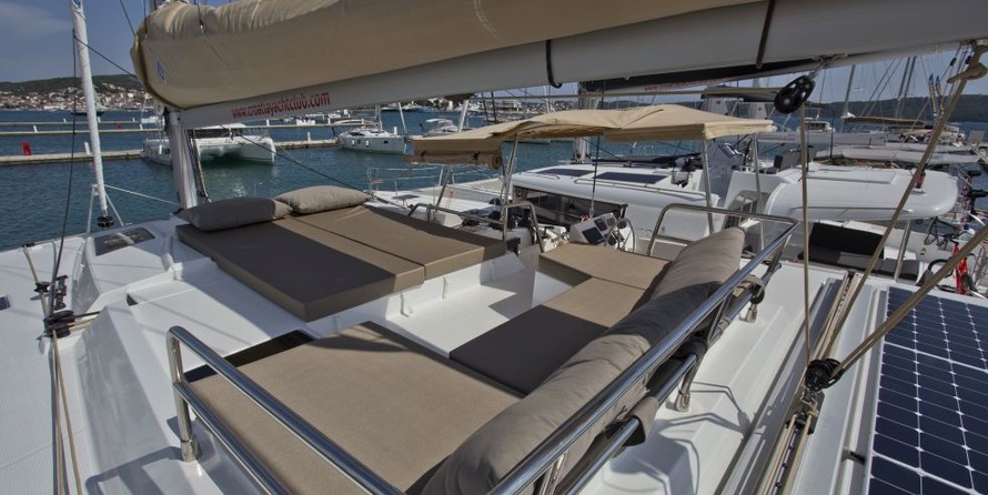 Fountaine Pajot Saona 47