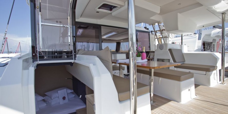 Fountaine Pajot Saona 47