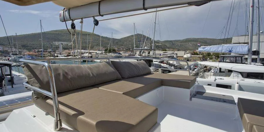 Fountaine Pajot Saona 47