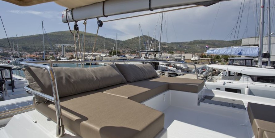 Fountaine Pajot Saona 47