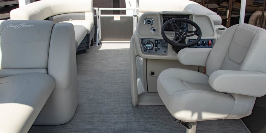 Sunchaser Boats Geneva Cruise 20 LR DH