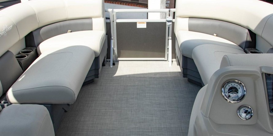 Sunchaser Boats Geneva Cruise 20 LR DH