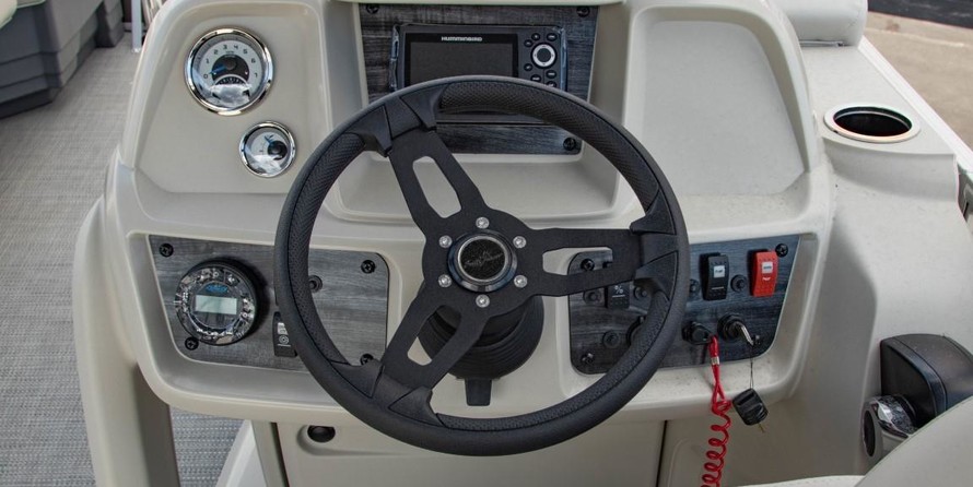 Sunchaser Boats Geneva Cruise 20 LR DH