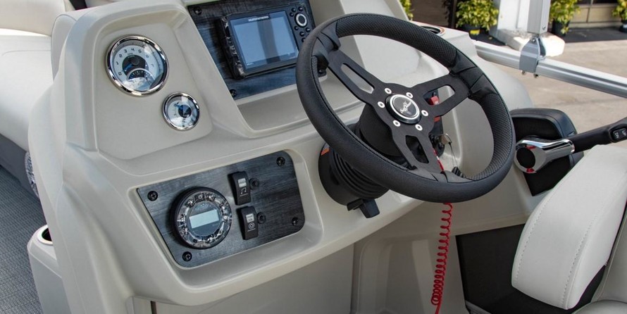 Sunchaser Boats Geneva Cruise 20 LR DH