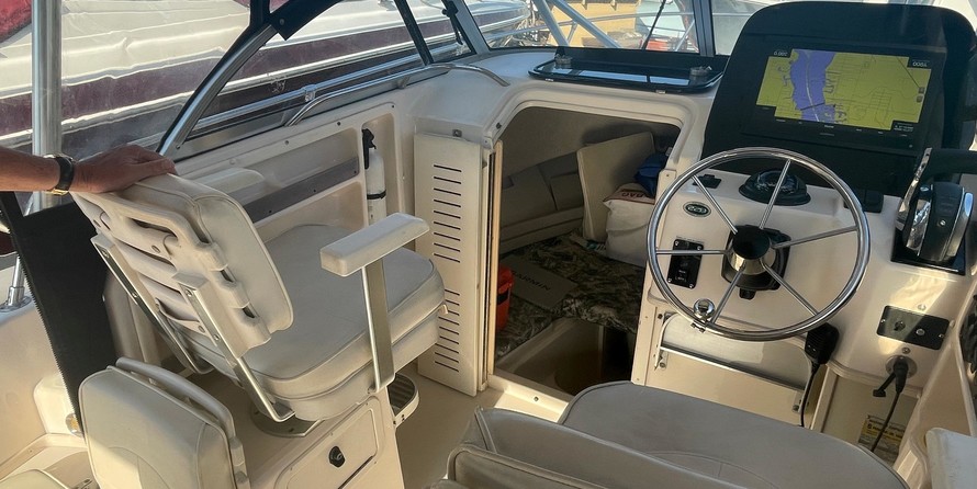 Grady-White Seafarer 228