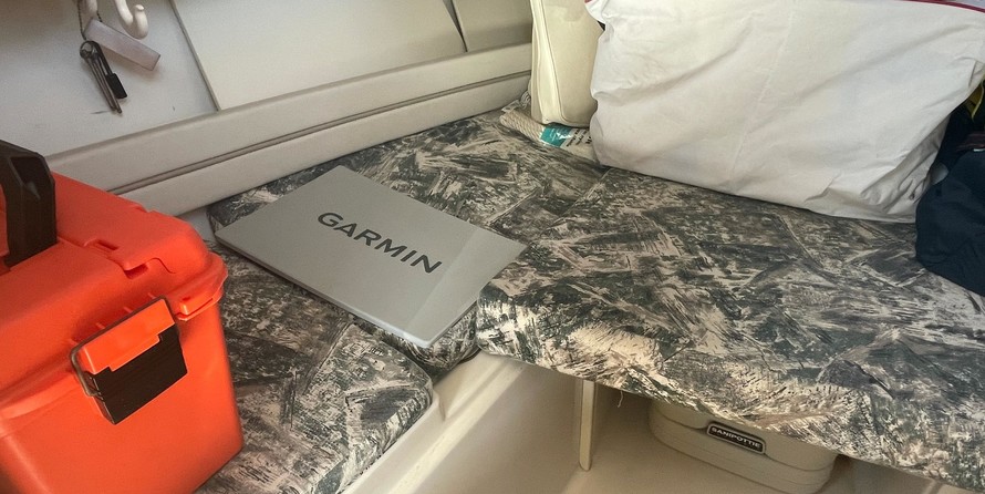 Grady-White Seafarer 228