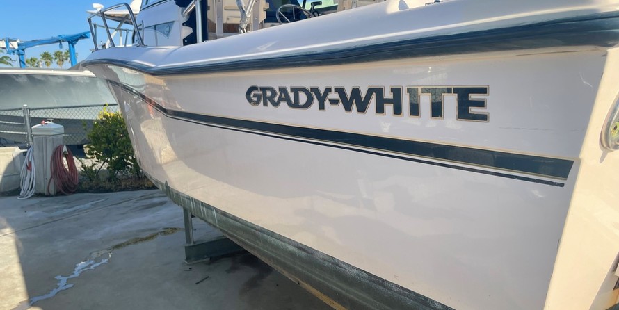 Grady-White Seafarer 228