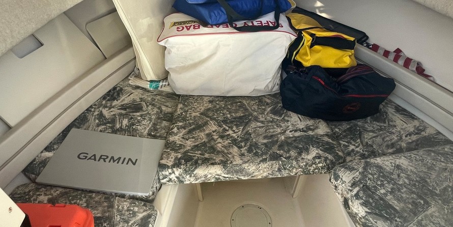 Grady-White Seafarer 228