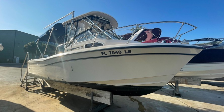 Grady-White Seafarer 228