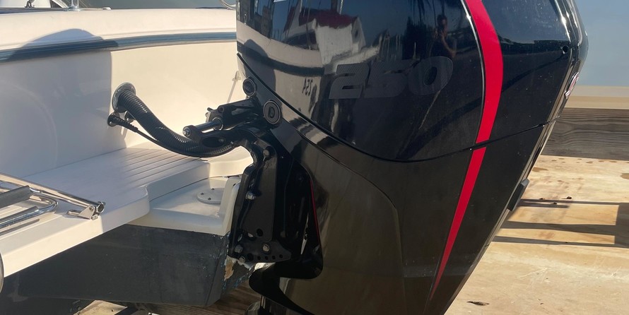 Grady-White Seafarer 228