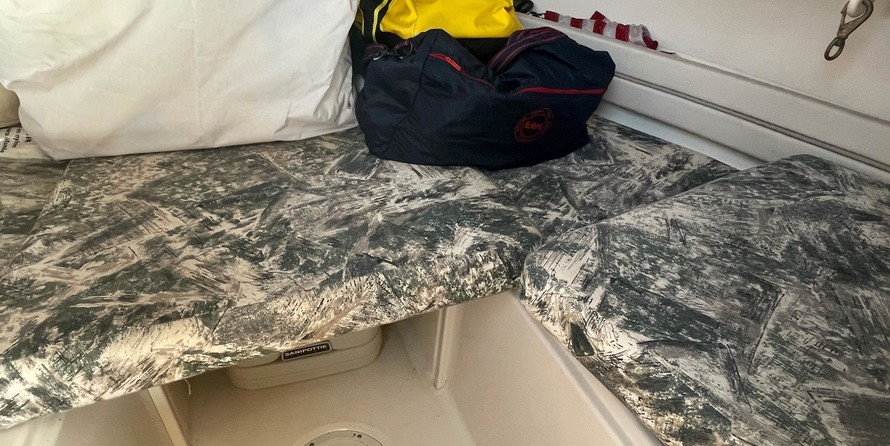 Grady-White Seafarer 228