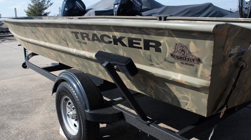 Tracker Grizzly 1754 Jon