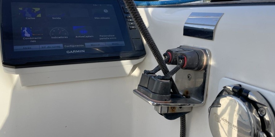 Dufour 40 Performance