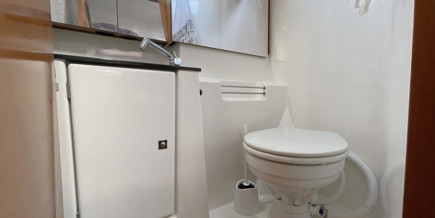 Dufour 40 Performance