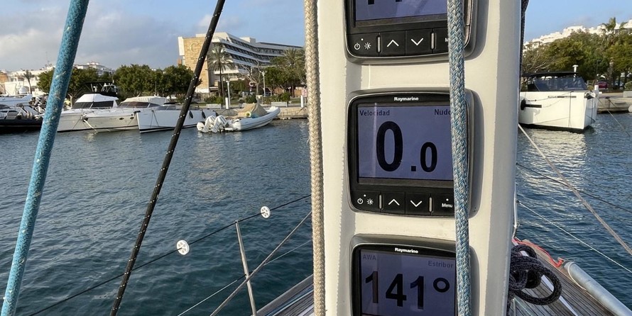 Dufour 40 Performance