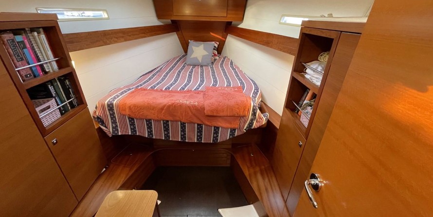 Dufour 40 Performance