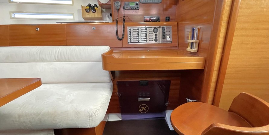 Dufour 40 Performance